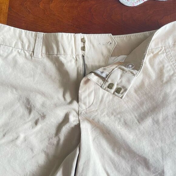 Tommy Hilfiger Women’s Bermuda Shorts Size 10 - Picture 2 of 7